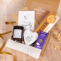 Hampers and Gifts to the UK - Send the In Loving Memory - Sympathy Gift Box